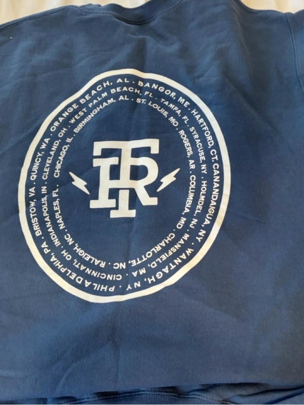 Thomas Rhett crewneck - Picture 2 of 2